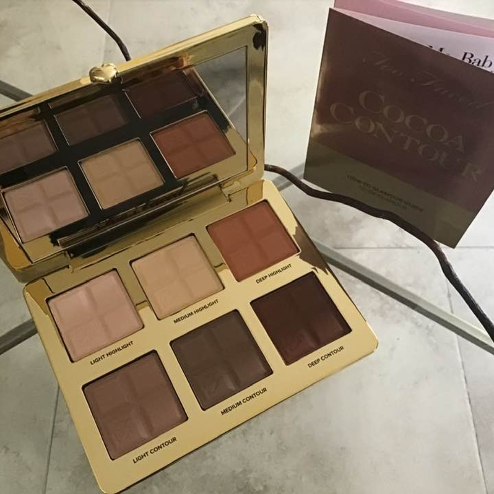 Too Faced Cocoa Contour and Highlighting Palette - - Picture 5 of 11